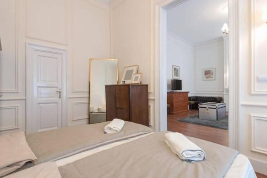 Luxury Art Deco Suite Close To Museum Of Fine Arts Budapeste Exterior foto